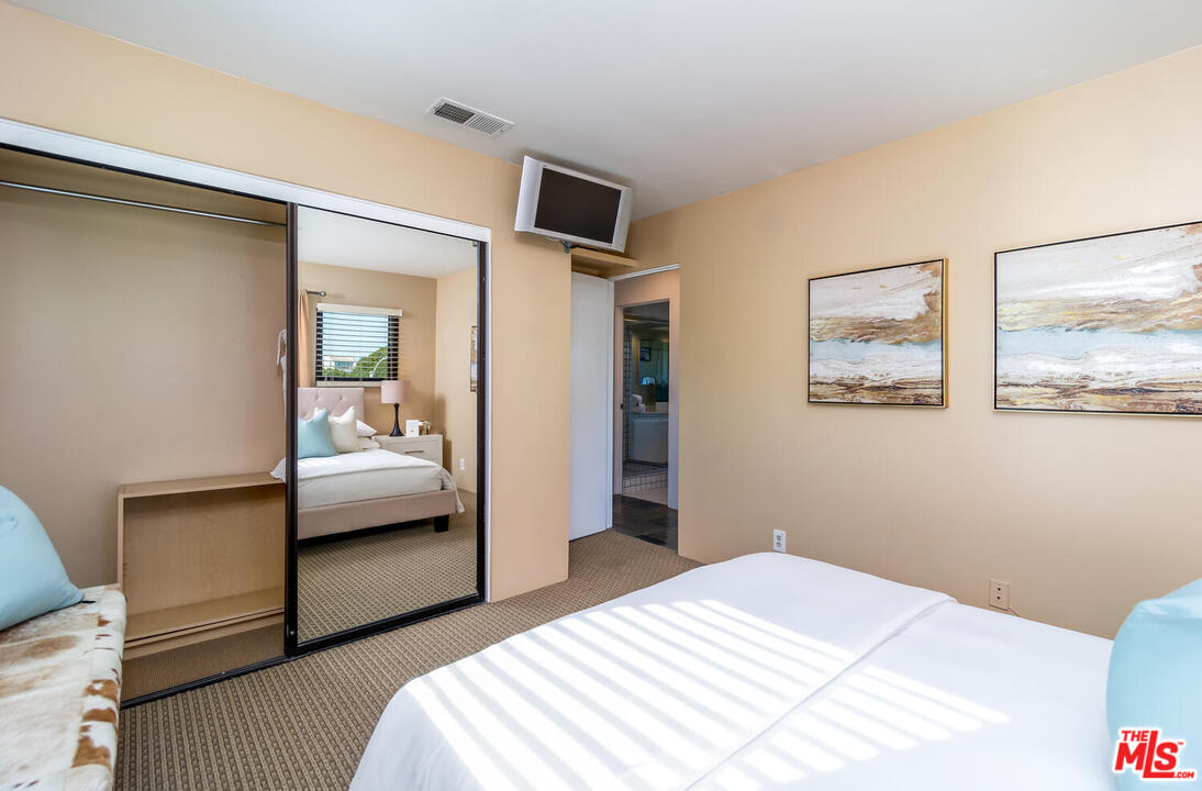 16 64th Avenue Playa del Rey, CA 90293 - Photo 20 of 37 Gallery Image 20