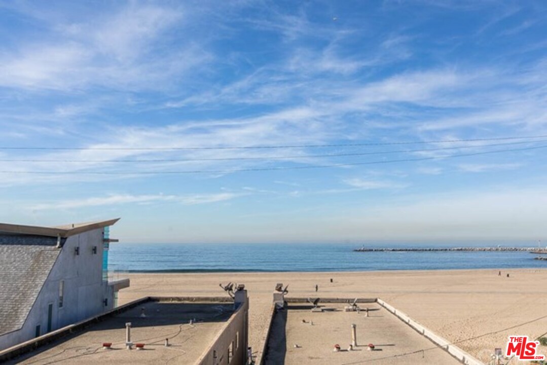 16 64th Avenue Playa del Rey, CA 90293 - Photo 26 of 37 Gallery Image 26