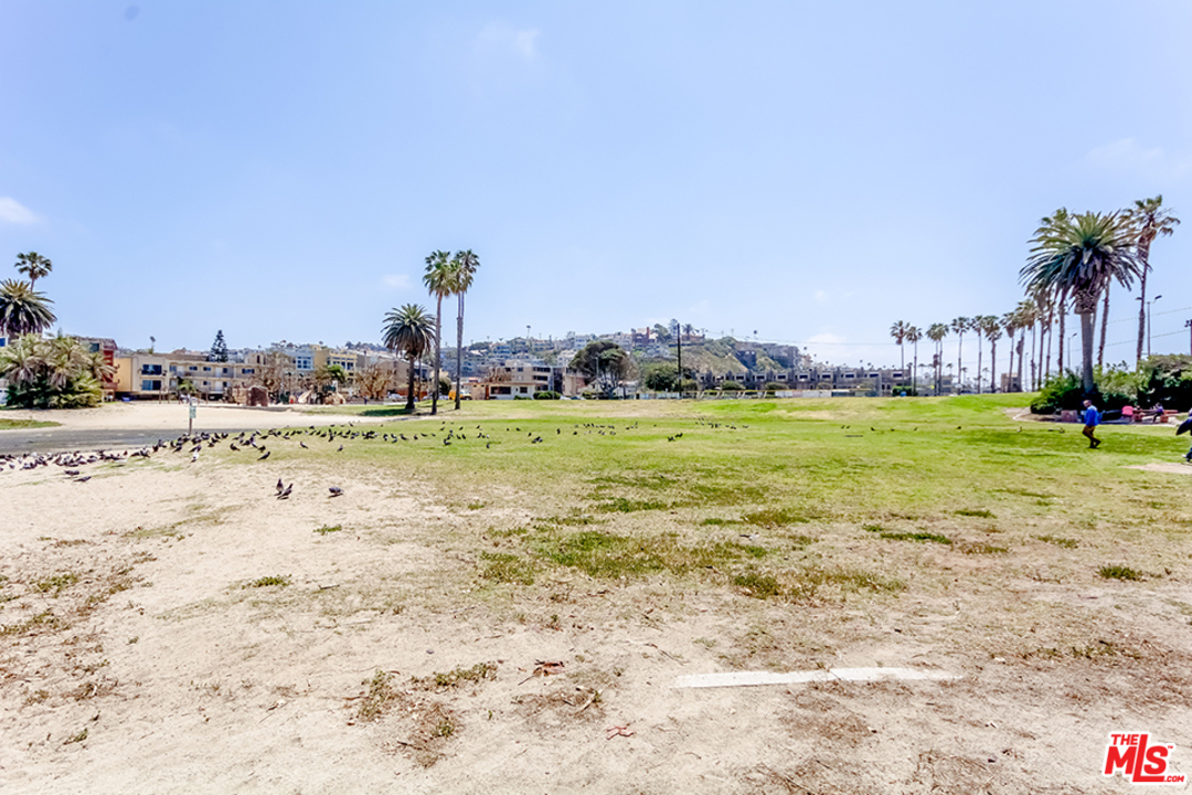 16 64th Avenue Playa del Rey, CA 90293 - Photo 32 of 37 Gallery Image 32
