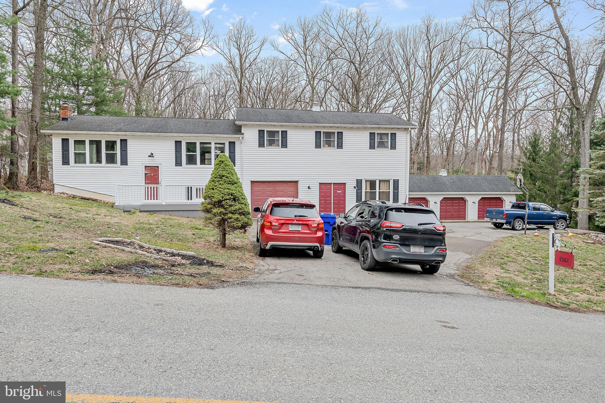 8562 Orchard Road Spring Grove, PA 17362 - Photo 2 of 37