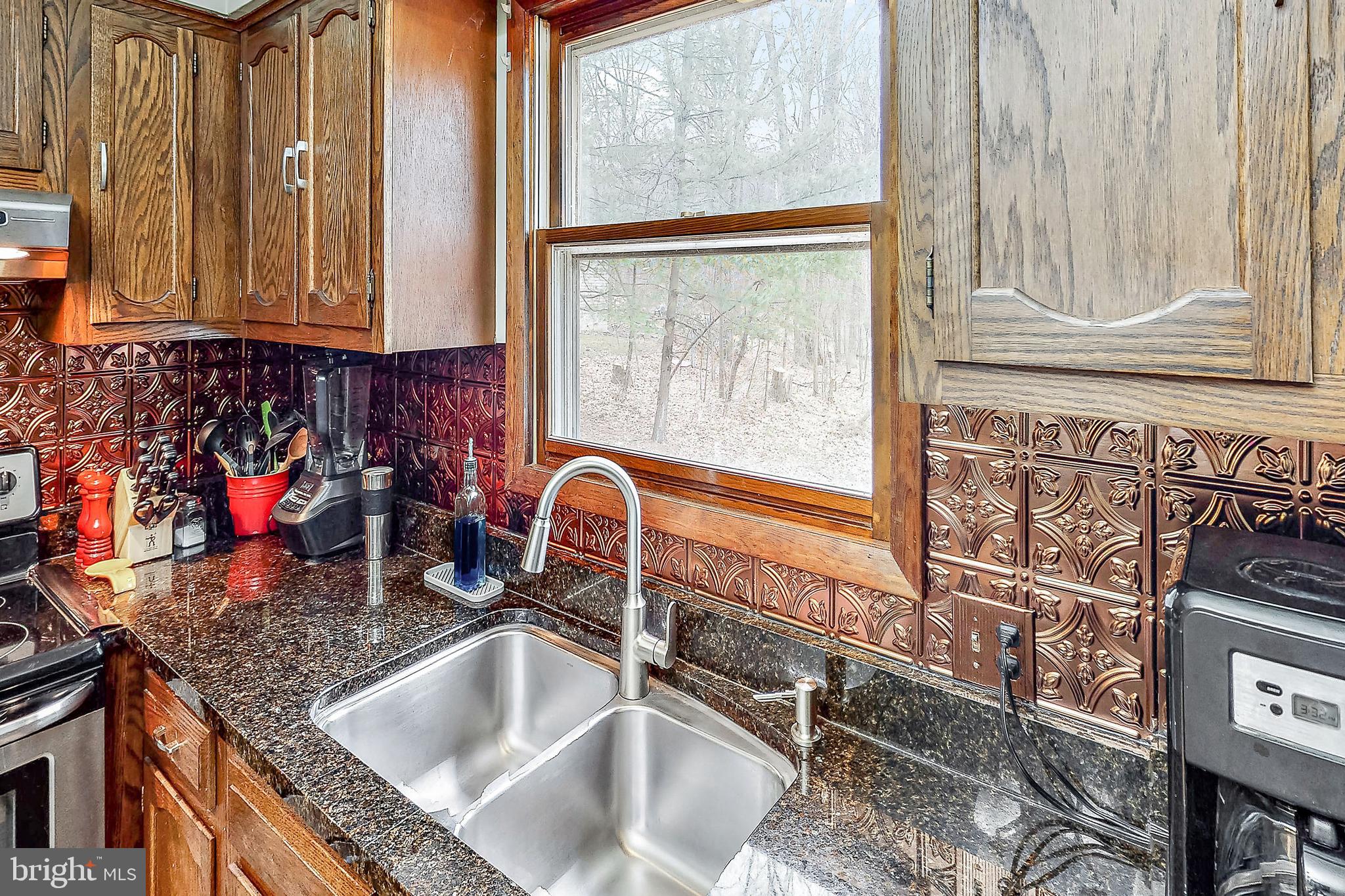 8562 Orchard Road Spring Grove, PA 17362 - Photo 8 of 37