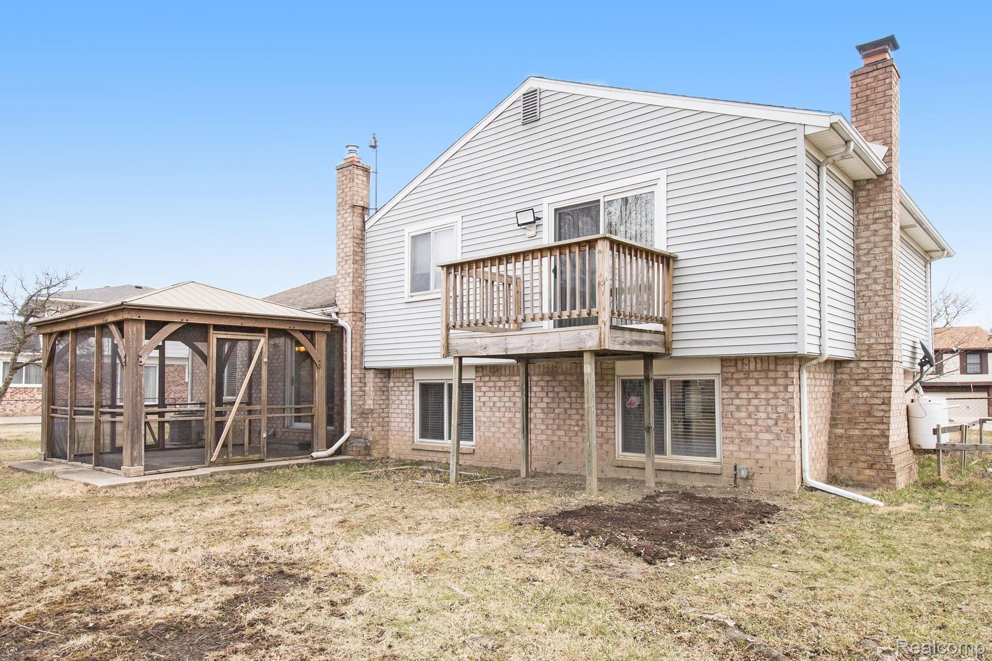 6335 Raintree Drive Canton, MI 48187 - Photo 18 of 46 IMG_2941.jpg