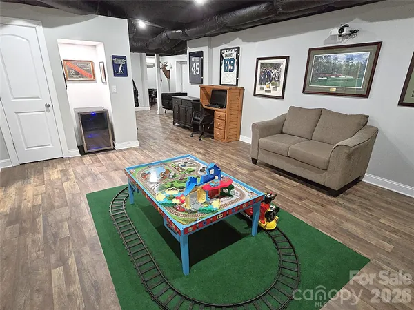$485,000 | 5177 South Oak Circle, Granite Falls, NC 28630