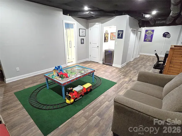 $485,000 | 5177 South Oak Circle, Granite Falls, NC 28630
