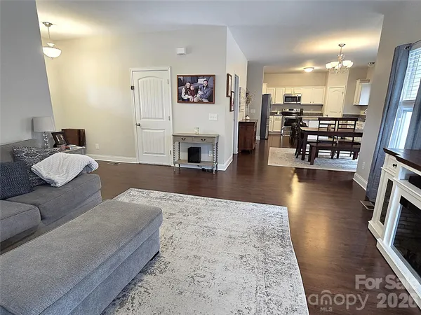 $485,000 | 5177 South Oak Circle, Granite Falls, NC 28630