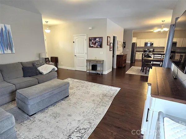 $485,000 | 5177 South Oak Circle, Granite Falls, NC 28630