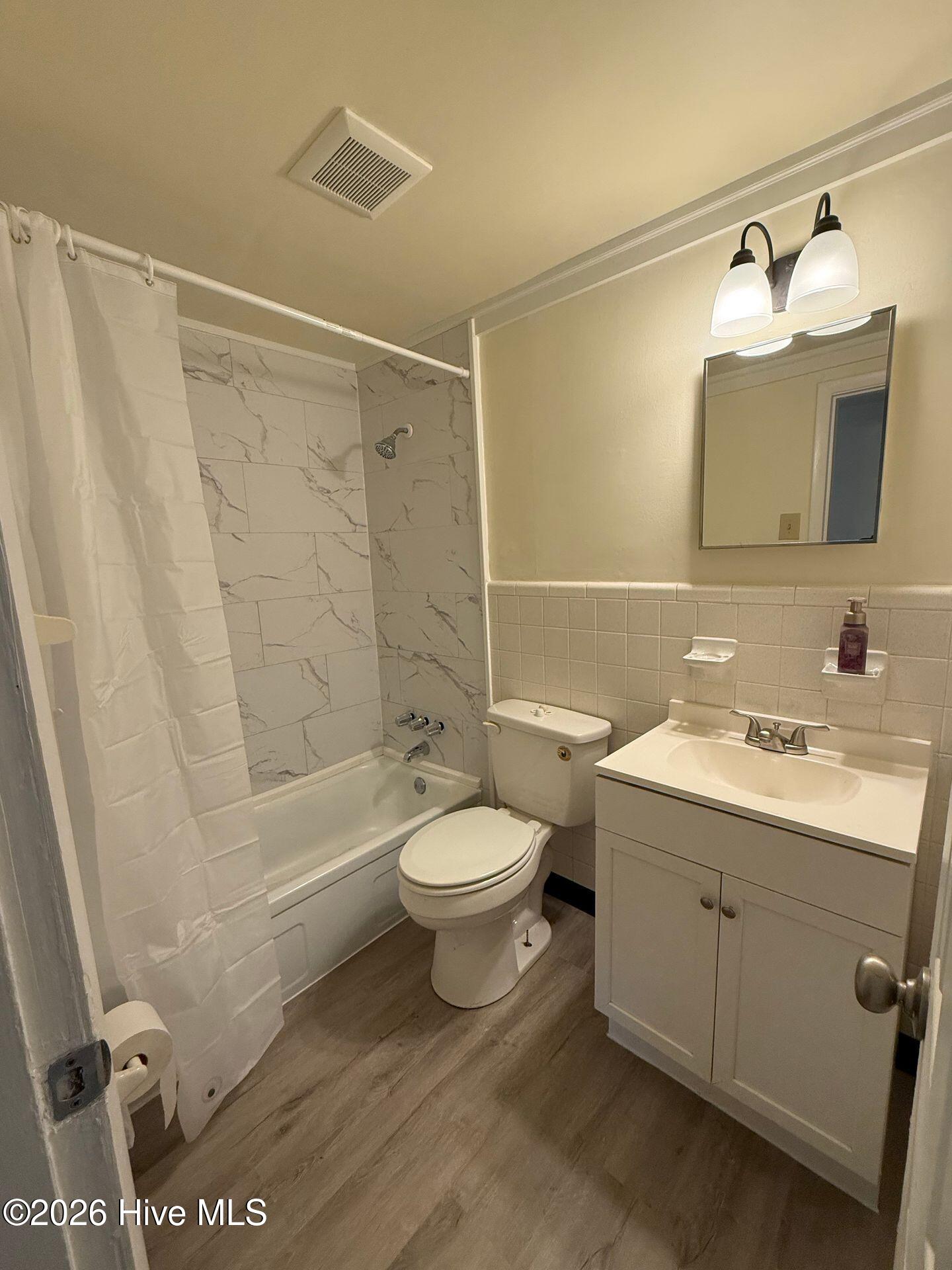 1780 Pony Farm Road Jacksonville, NC 28540 - Photo 10 of 12 hall bathroom