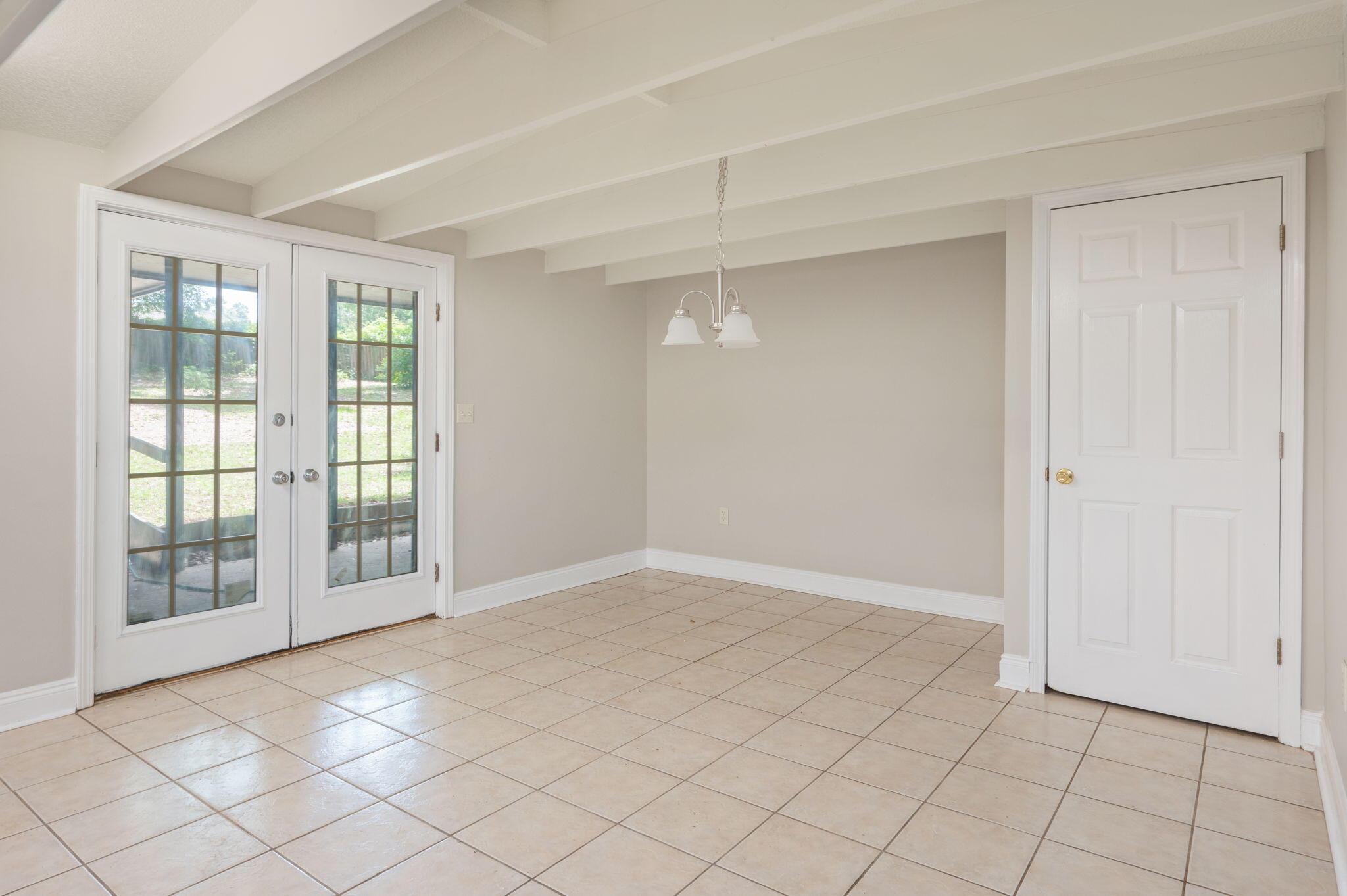 165 Smith Street Crestview, FL 32539 - Photo 11 of 30 a view of an empty room and window