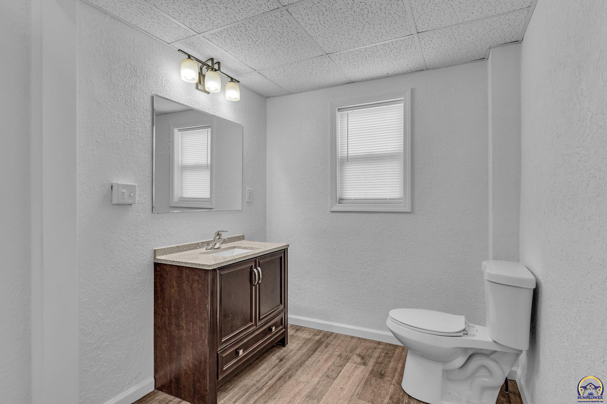 2012 Southwest 10th Avenue Topeka, KS 66604 - Photo 19 of 26