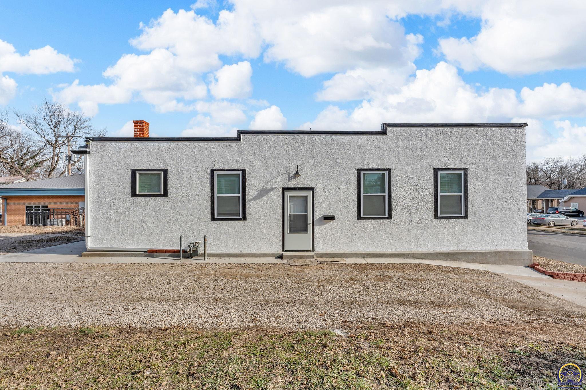 2012 Southwest 10th Avenue Topeka, KS 66604 - Photo 22 of 26