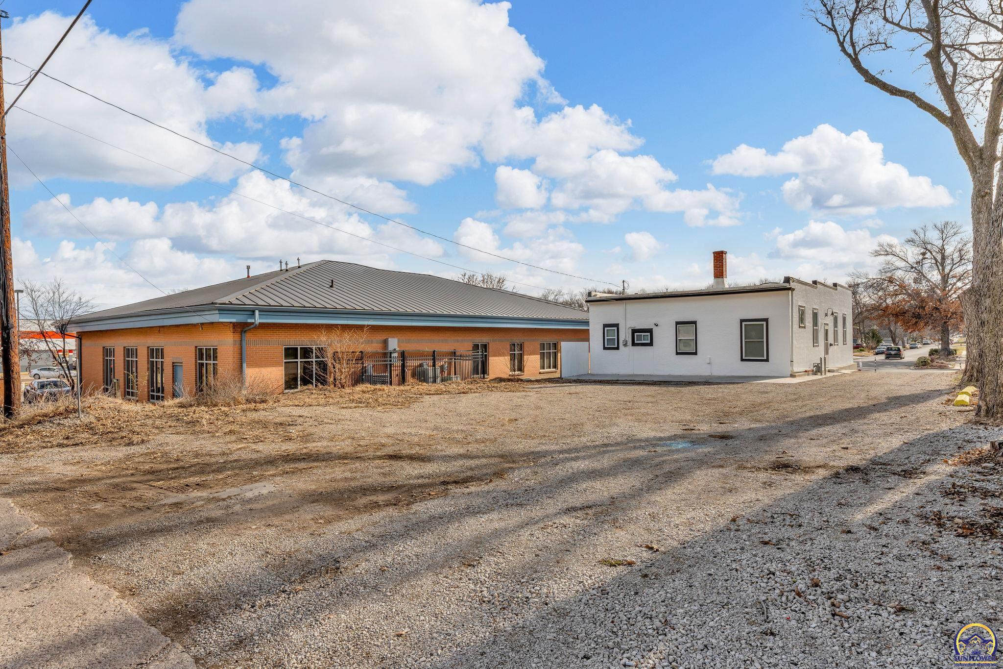 2012 Southwest 10th Avenue Topeka, KS 66604 - Photo 25 of 26