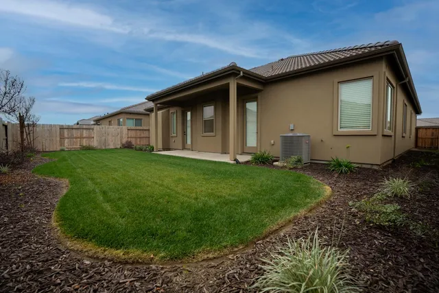 $669,900 | 8683 North Verona Way, Hilmar, CA 95324
