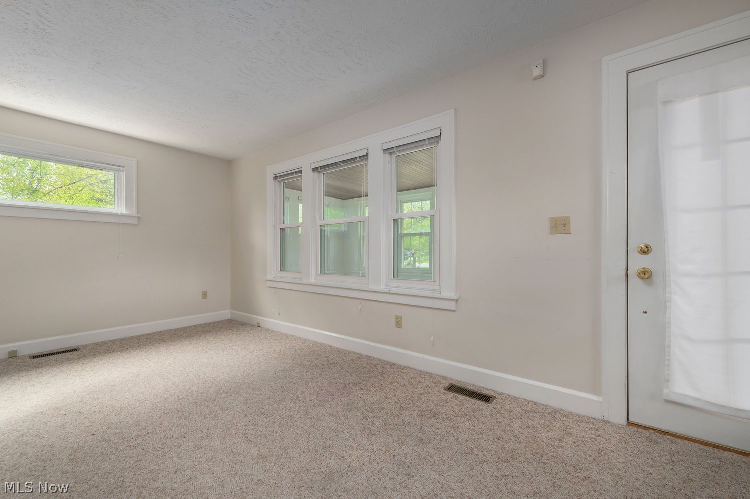 32530 Lake Road Avon Lake, OH 44012 - Photo 33 of 50