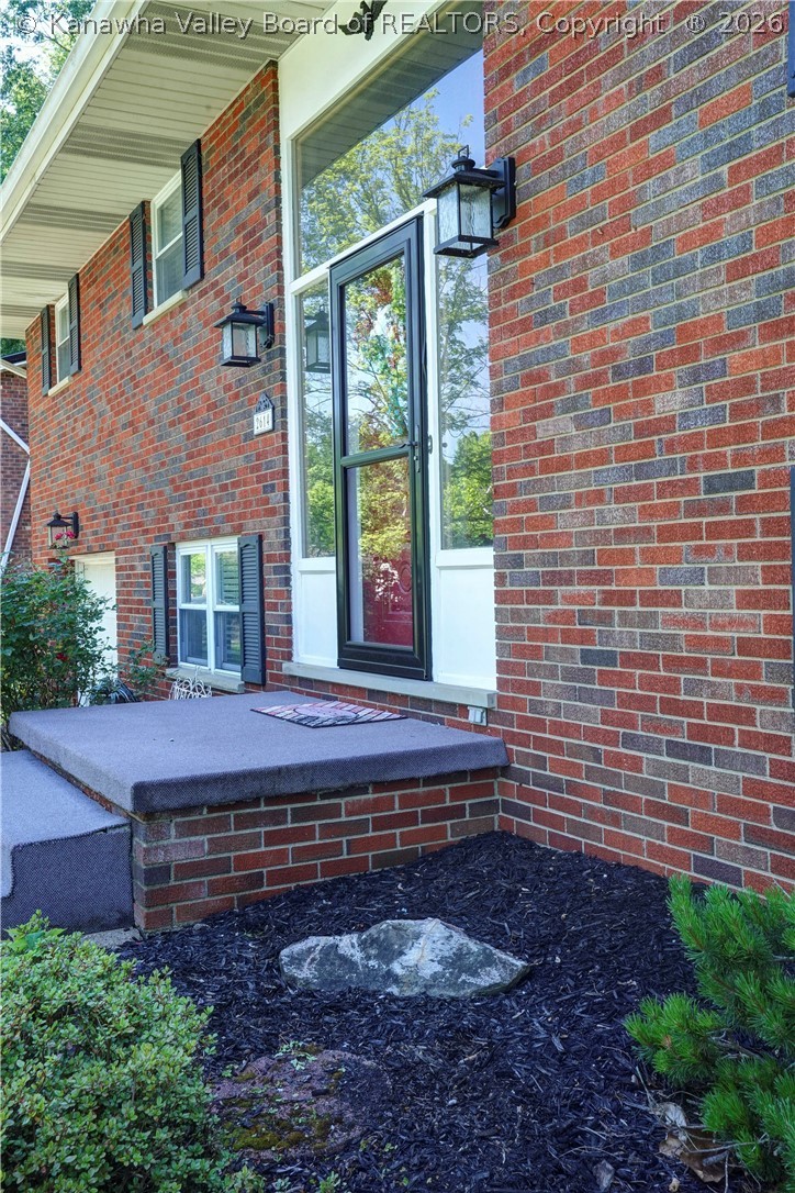 2614 Shadyside Road St. Albans, WV 25177 - Photo 4 of 32 Gallery Image 4