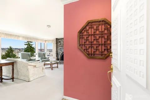 $887,500 | 3113 West Harley Street, Unit 3115, Seattle, WA 98199