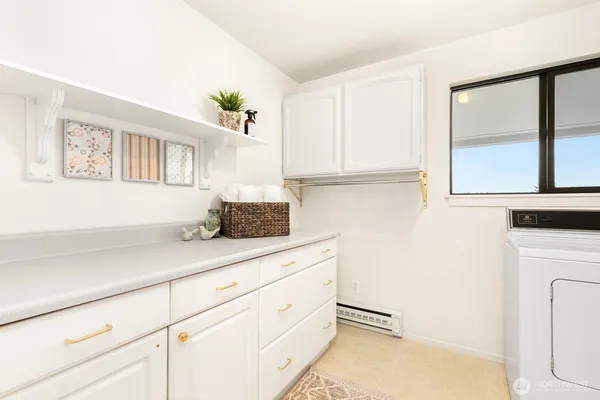 $887,500 | 3113 West Harley Street, Unit 3115, Seattle, WA 98199