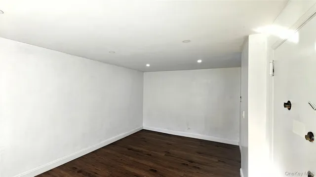 $2,000 | 66-04 Grand Central Parkway | Forest Hills