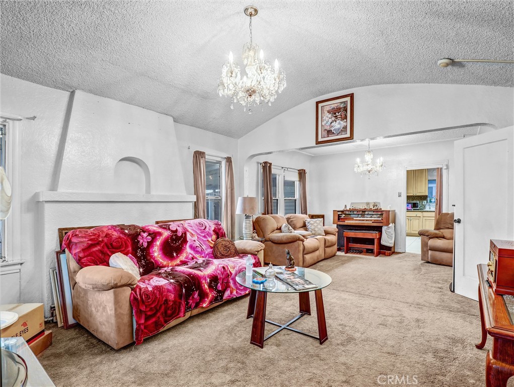 405 South Ward Avenue Compton, CA 90221 - Photo 6 of 28 a living room with furniture