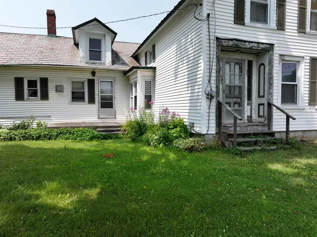 $625,000 | 91 Allen Road, Grand Isle, VT 05458