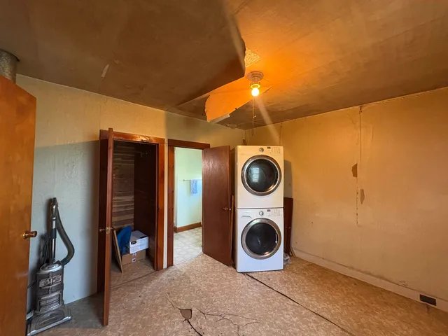 $625,000 | 91 Allen Road, Grand Isle, VT 05458