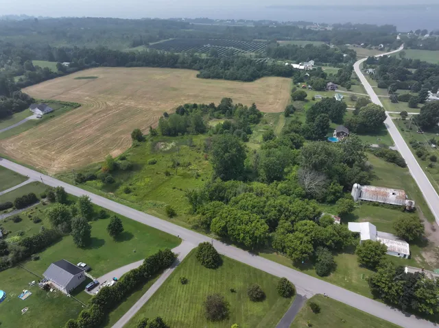 $625,000 | 91 Allen Road, Grand Isle, VT 05458