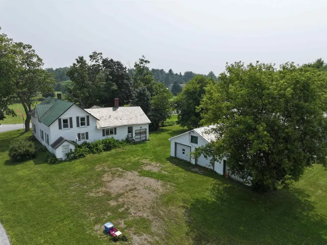 $625,000 | 91 Allen Road, Grand Isle, VT 05458