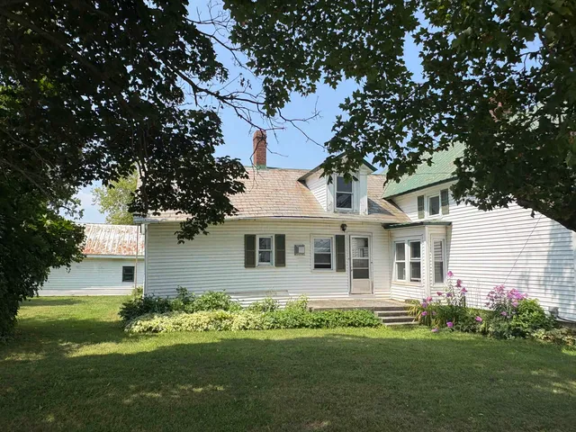 $625,000 | 91 Allen Road, Grand Isle, VT 05458