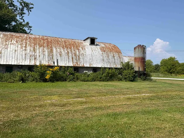 $625,000 | 91 Allen Road, Grand Isle, VT 05458