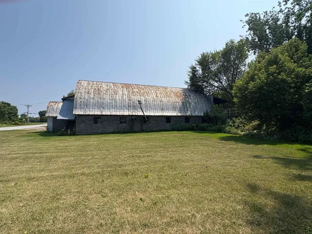 $625,000 | 91 Allen Road, Grand Isle, VT 05458