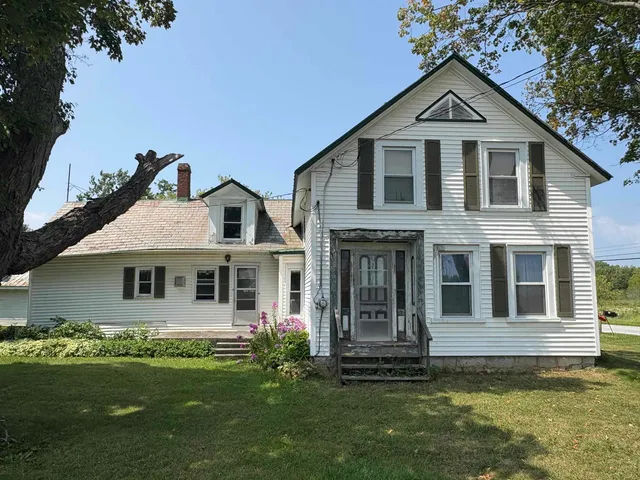 $625,000 | 91 Allen Road, Grand Isle, VT 05458