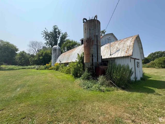 $625,000 | 91 Allen Road, Grand Isle, VT 05458