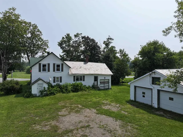 $625,000 | 91 Allen Road, Grand Isle, VT 05458