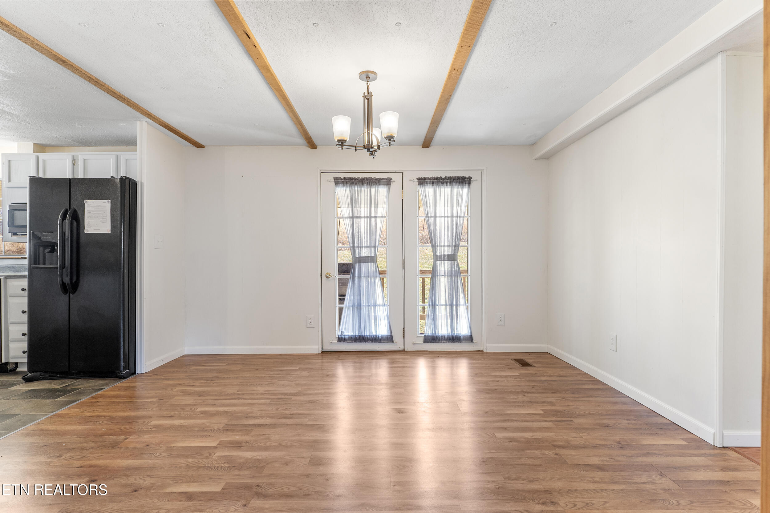 1577 Alton Road Sneedville, TN 37869 - Photo 15 of 56 13_arw03351