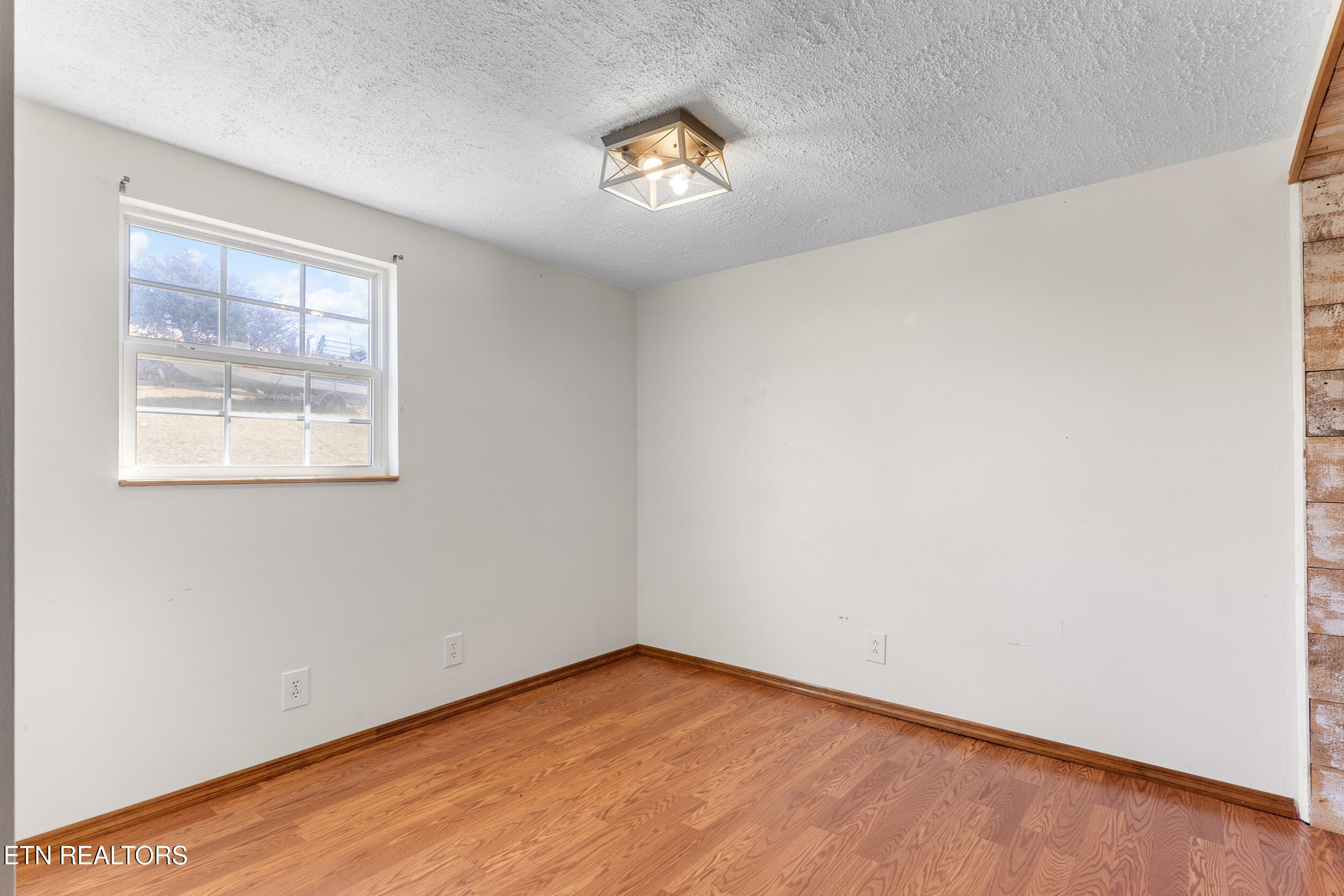 1577 Alton Road Sneedville, TN 37869 - Photo 27 of 56 25_arw03393