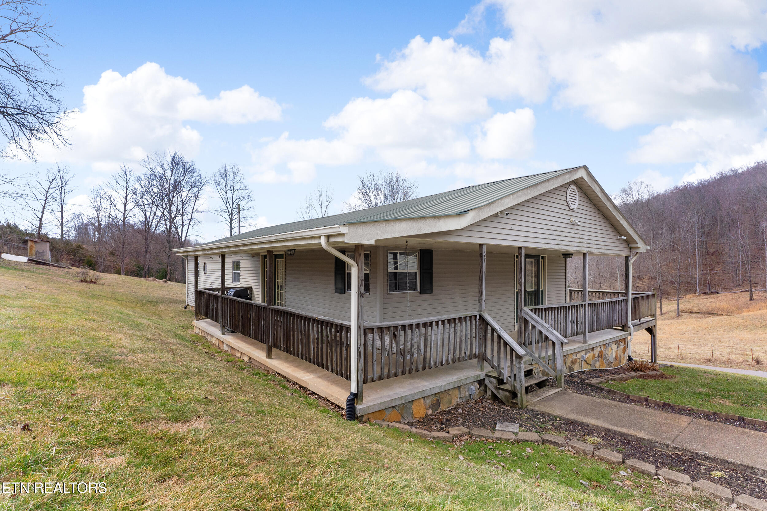 1577 Alton Road Sneedville, TN 37869 - Photo 39 of 56 37_arw03430