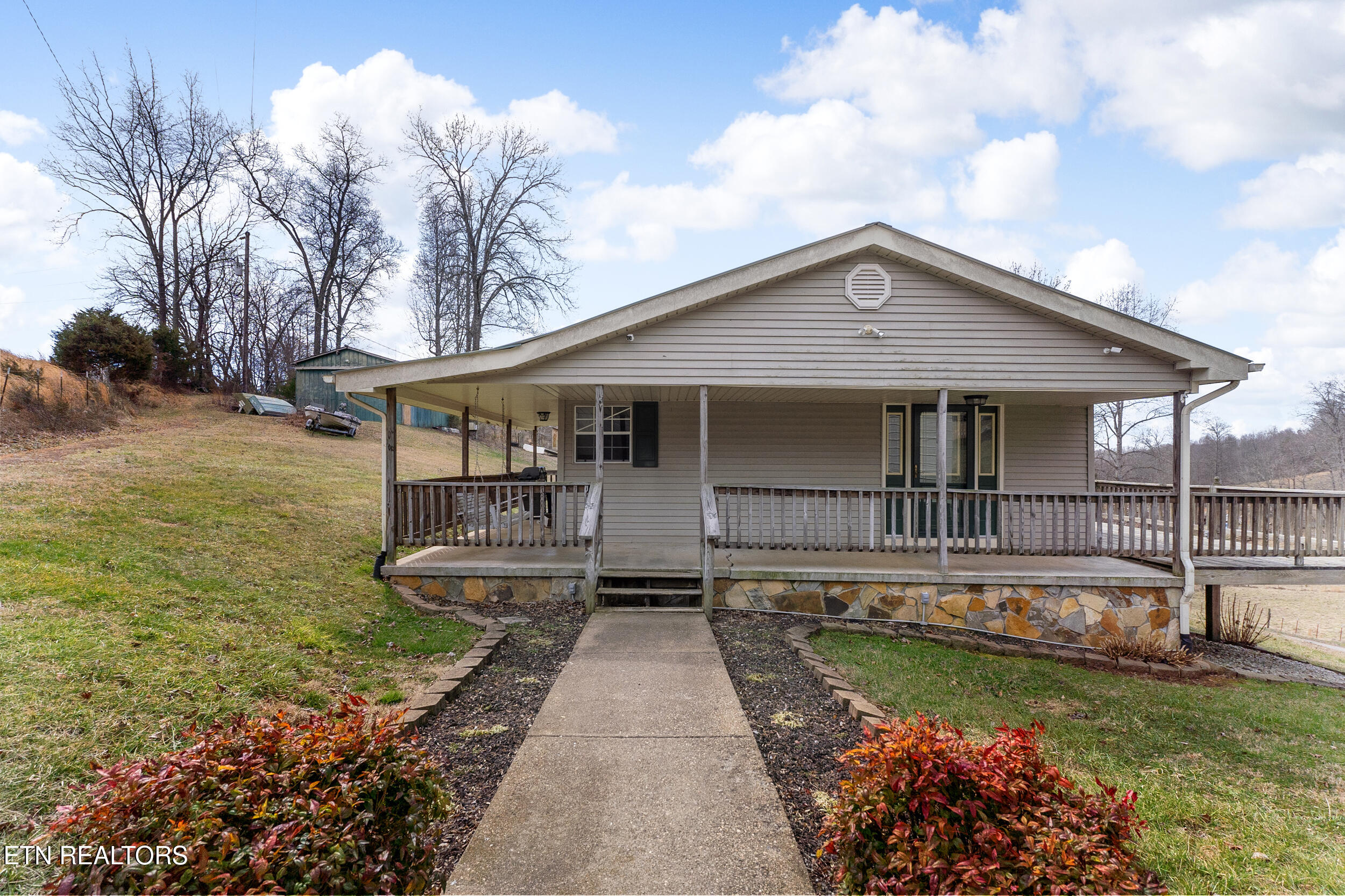 1577 Alton Road Sneedville, TN 37869 - Photo 8 of 56 6_arw03436