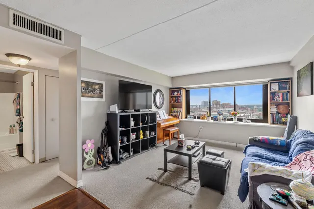 $125,000 | 1920 South 1st Street, Unit 1907, Minneapolis, MN 55454