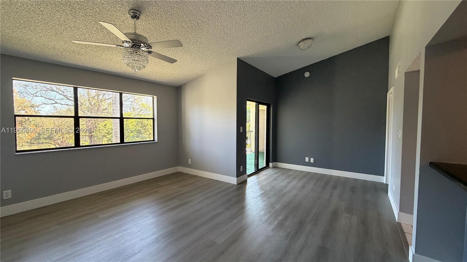 530 South Park Road, Unit 3511 Hollywood, FL 33021 - Photo 3 of 25