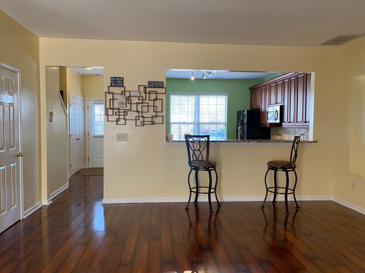 8511 Silhouette Place Raleigh, NC 27613 - Photo 4 of 12 Photo #4