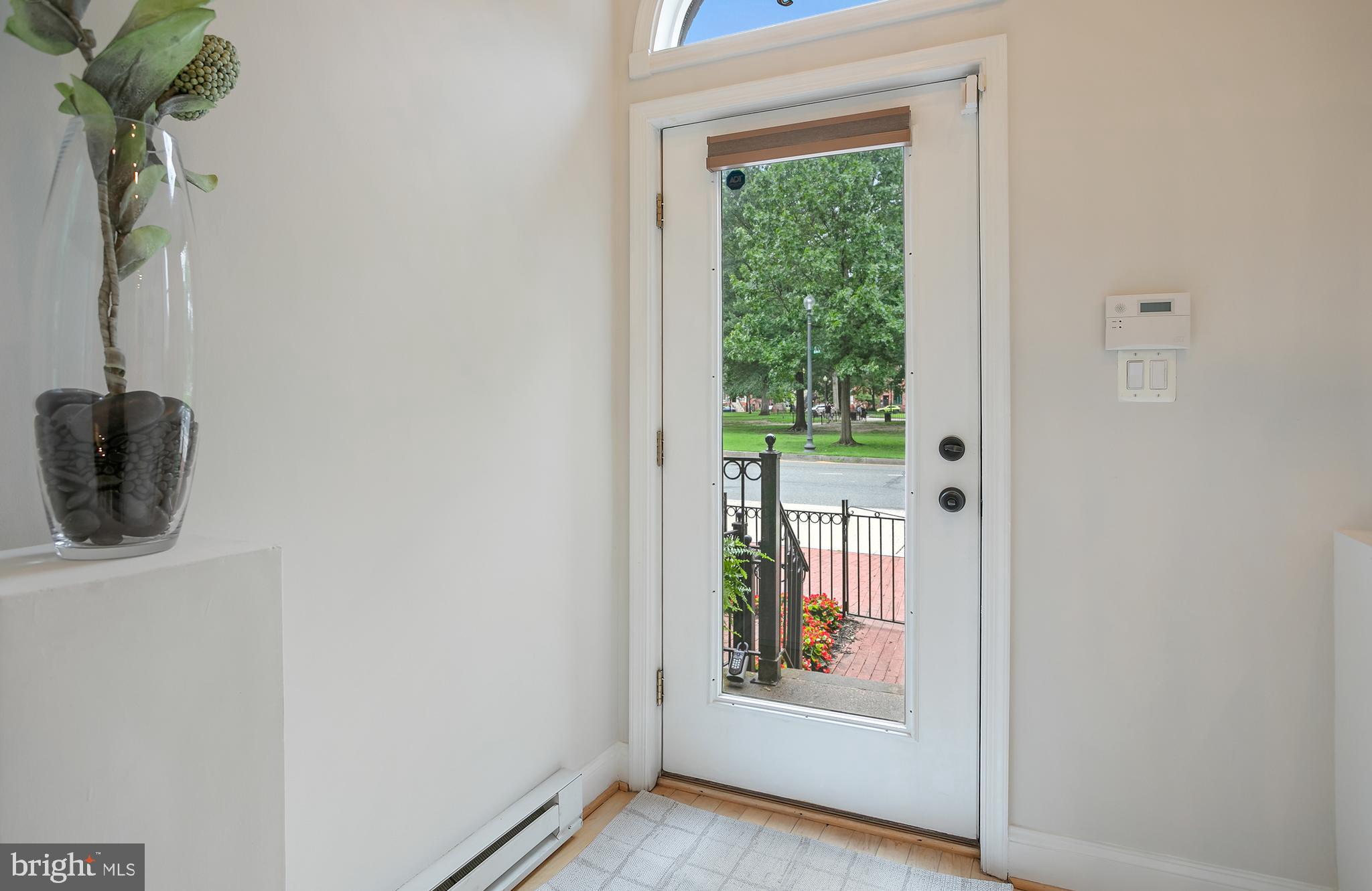 27 Logan Circle Northwest, Unit 5 Washington, DC 20005 - Photo 4 of 35 Entryway Interior