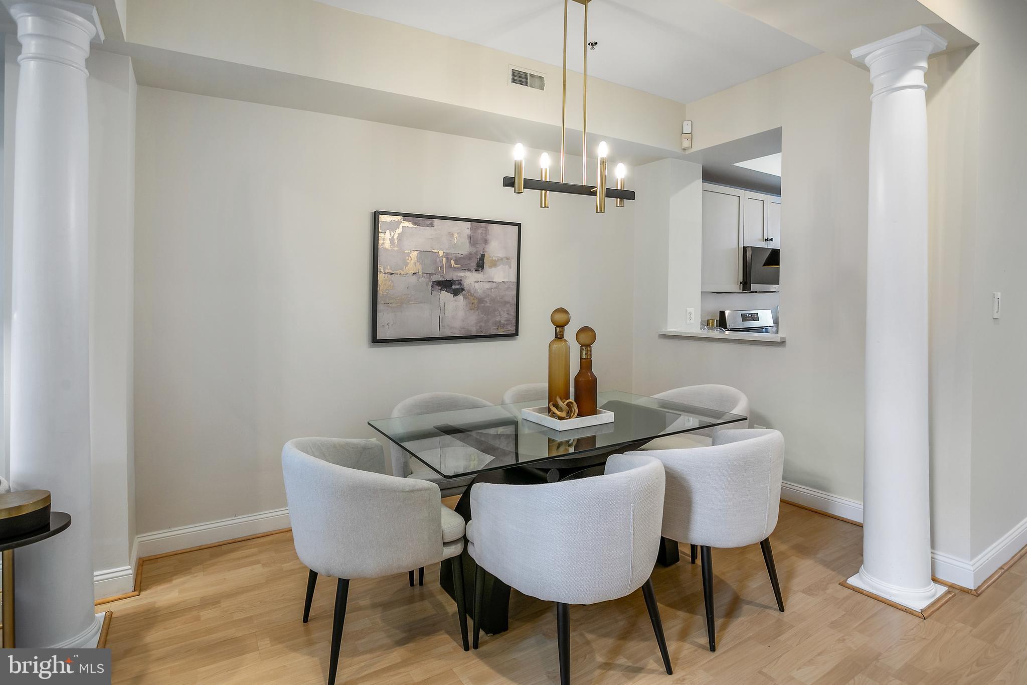 27 Logan Circle Northwest, Unit 5 Washington, DC 20005 - Photo 8 of 35 Dining Room