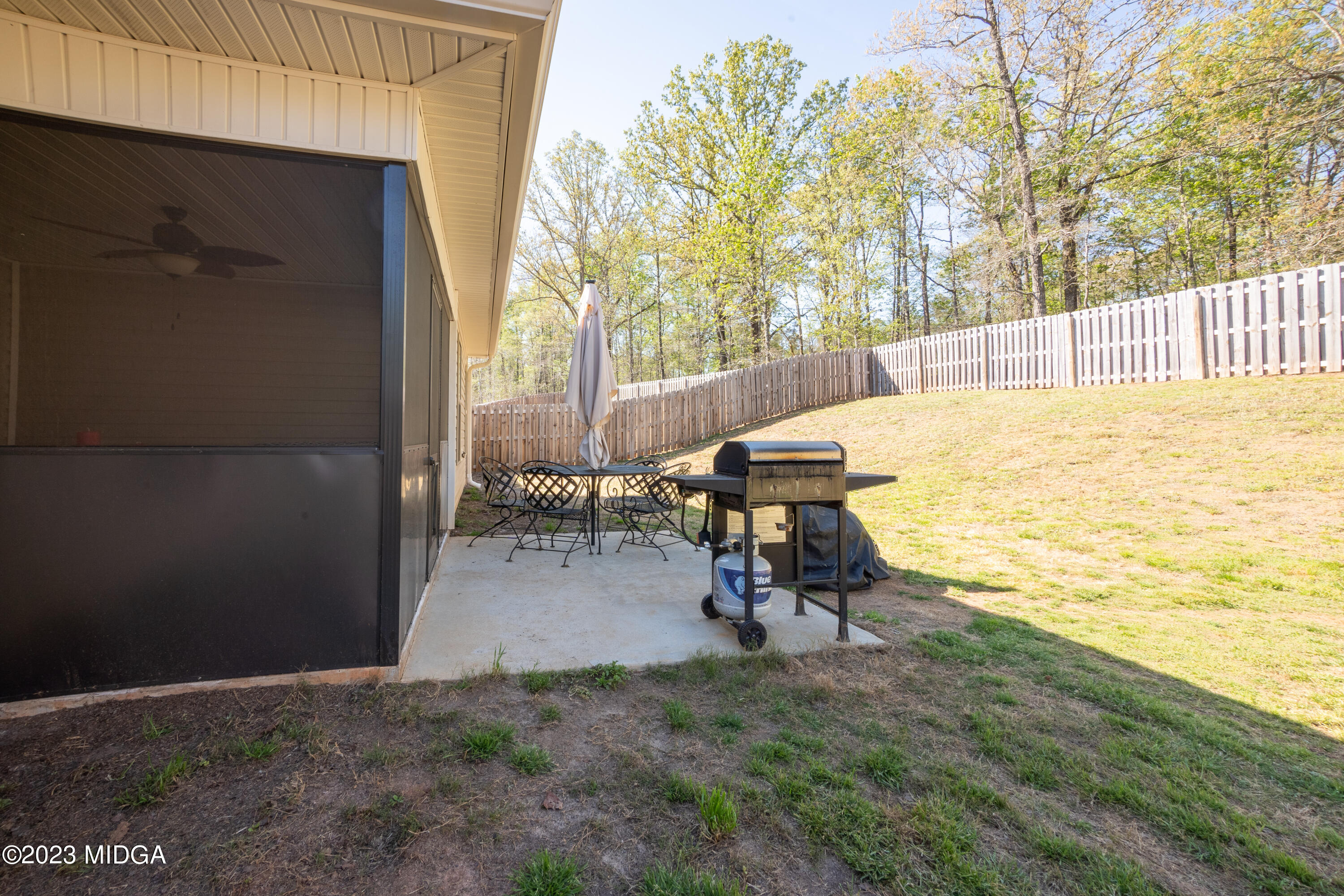 163 Hawks Rdg Trace Byron, GA 31008 - Photo 54 of 56 a view of a outdoor space with seating area