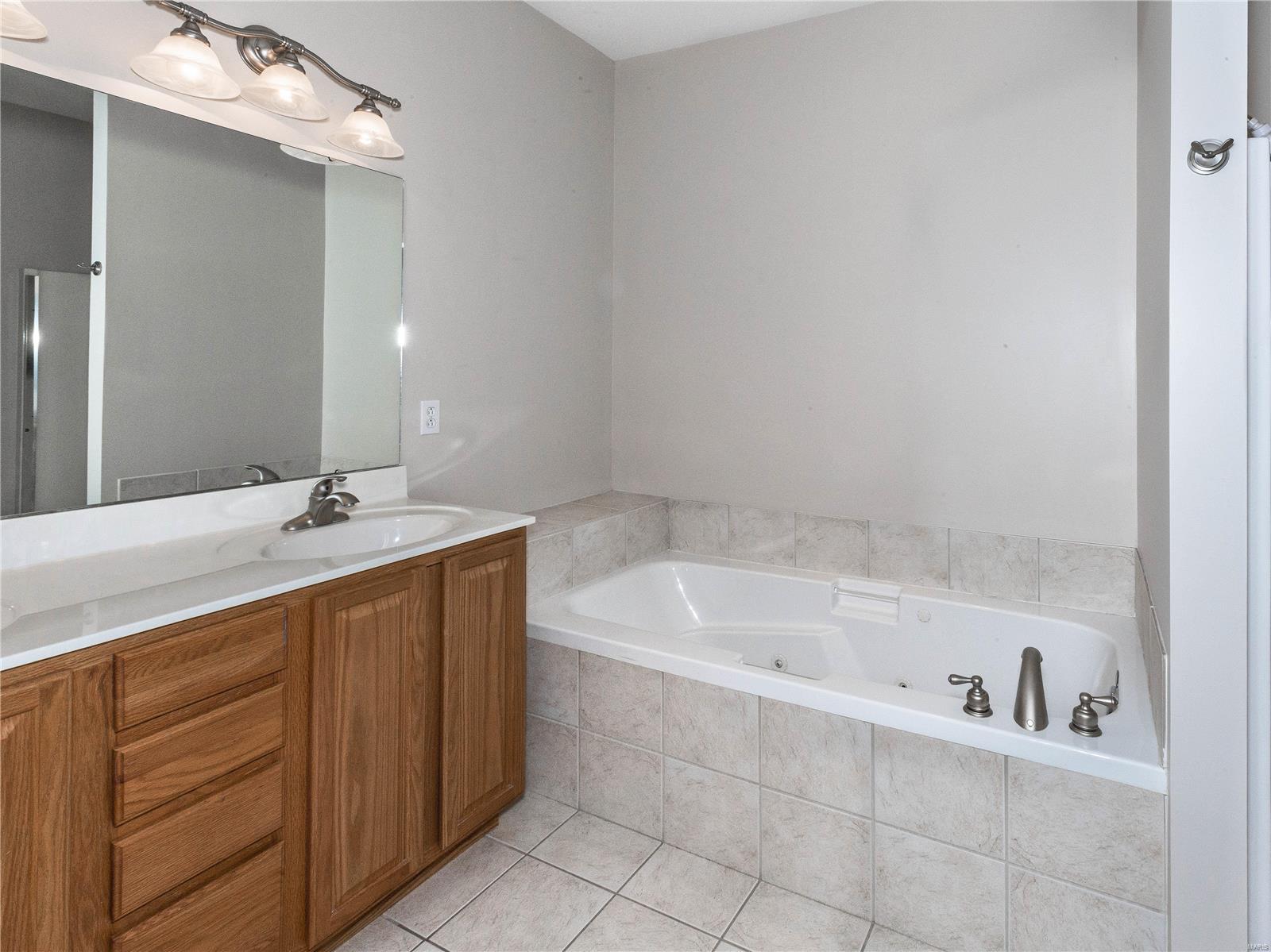 105 Southern Ridge Maryville, IL 62062 - Photo 21 of 42 Gallery Image 21