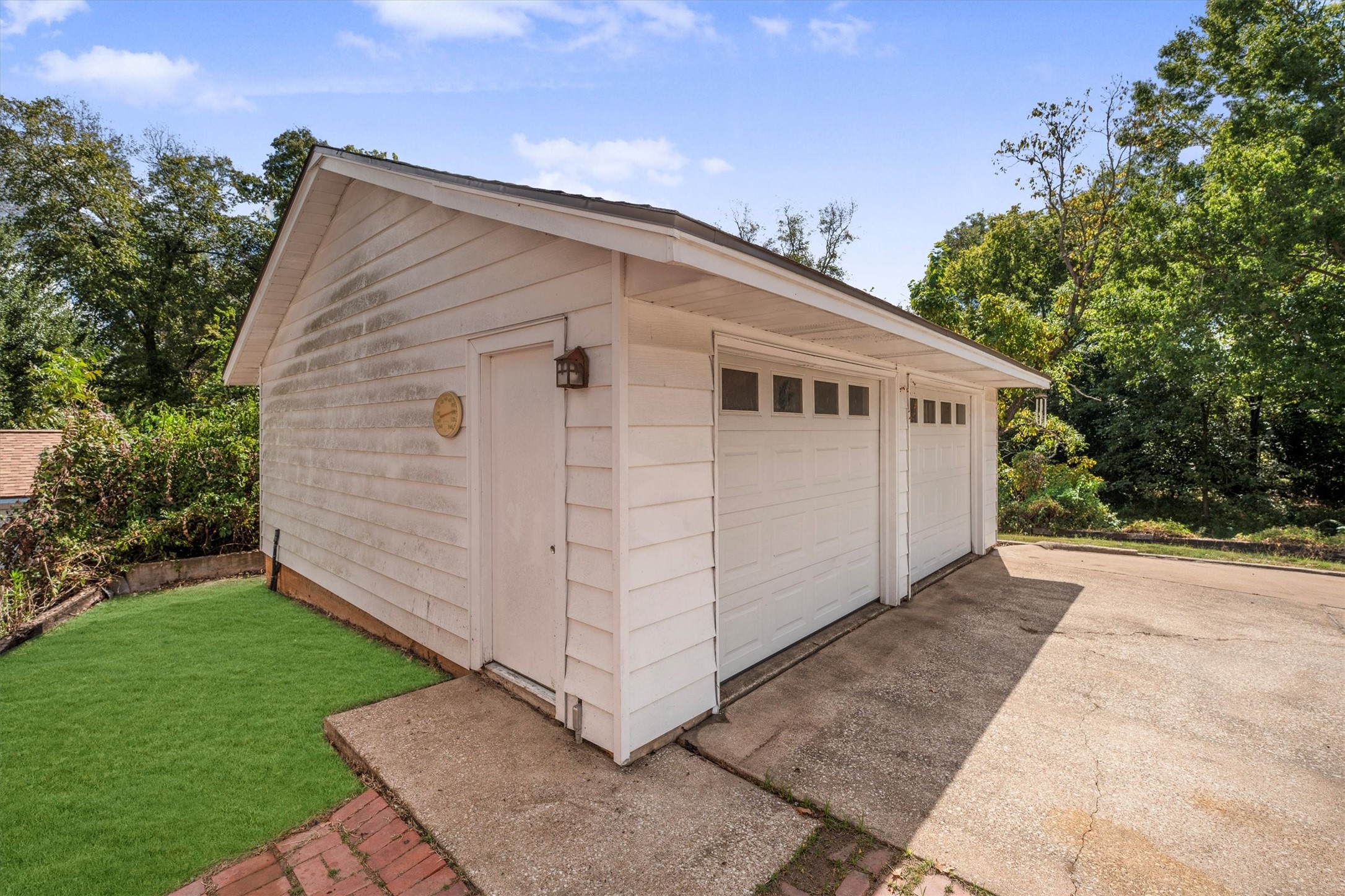 1417 15th Street Huntsville, TX 77340 - Photo 44 of 45 a view of a house with a yard
