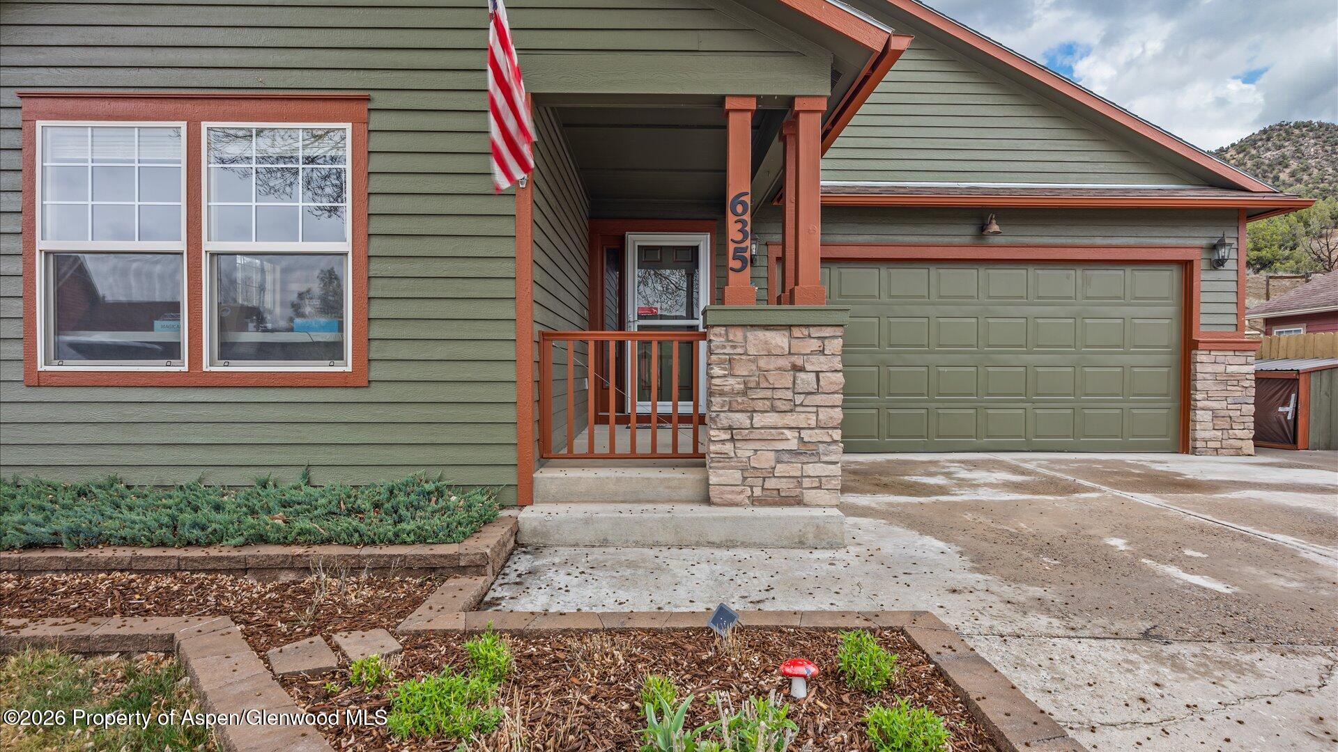 635 Lariat Loop New Castle, CO 81647 - Photo 1 of 33 07-635 Lariat Loop-7