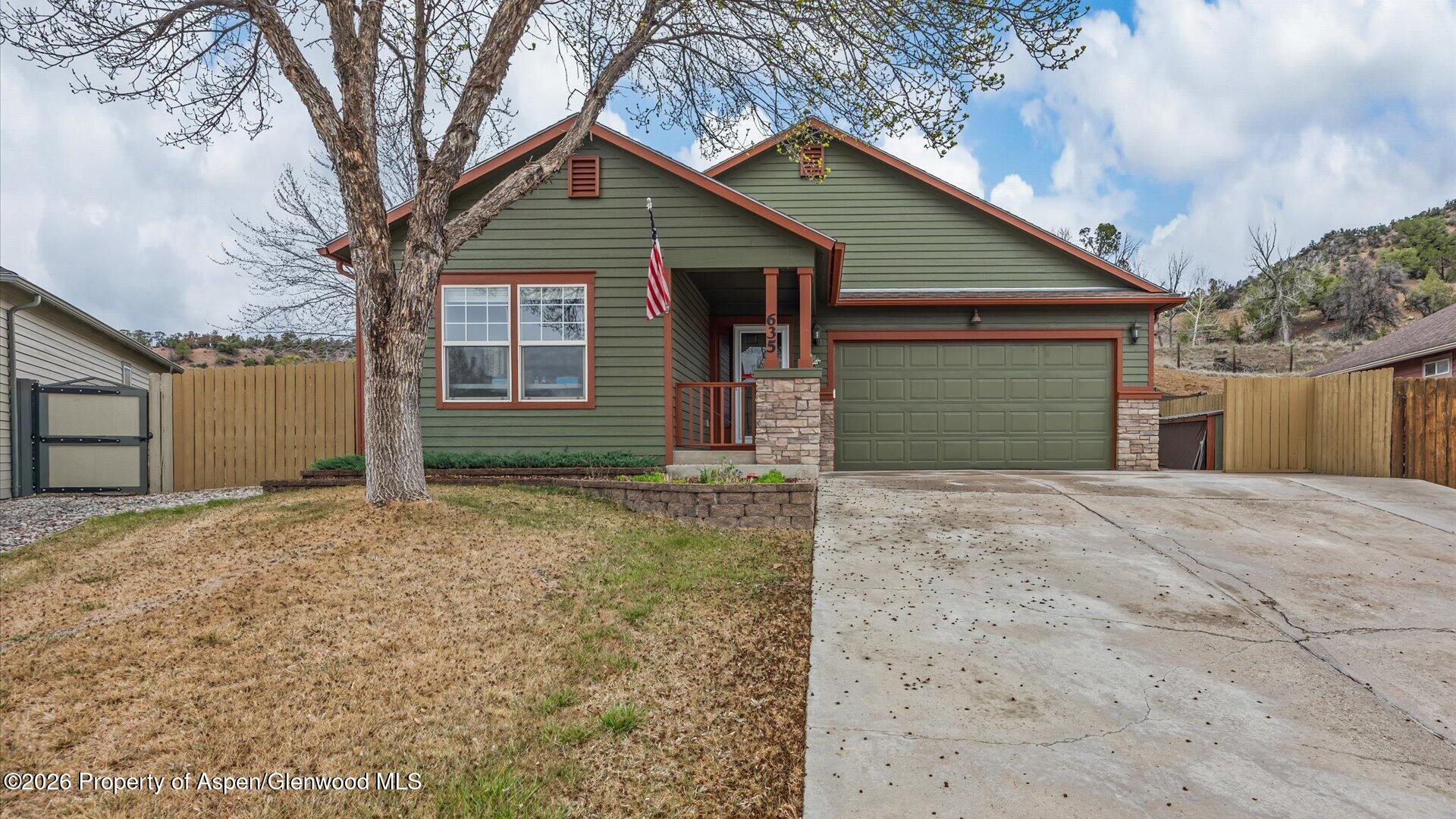 635 Lariat Loop New Castle, CO 81647 - Photo 3 of 33 01-635 Lariat Loop-1
