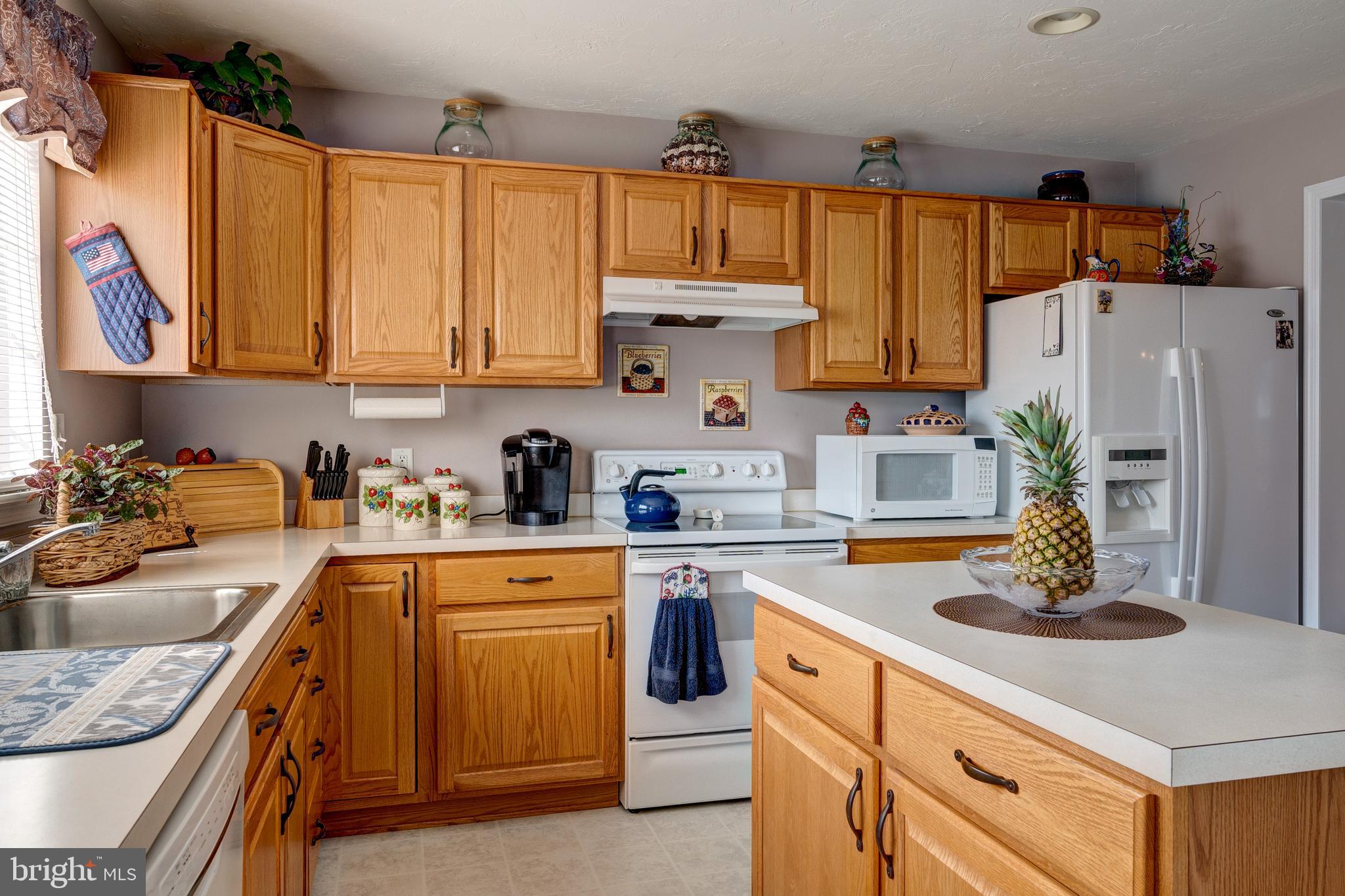 945 Hostetter Road Hanover, PA 17331 - Photo 8 of 47