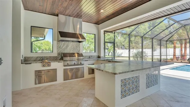 $1,700,000 | 5472 Shoreview Drive, Lakeland, FL 33809