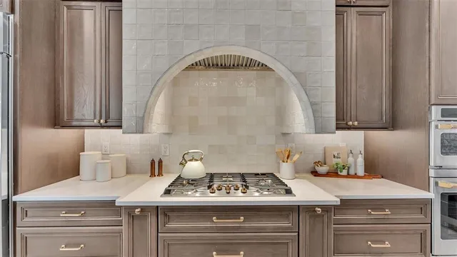 $1,700,000 | 5472 Shoreview Drive, Lakeland, FL 33809