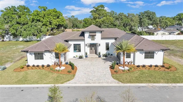 $1,700,000 | 5472 Shoreview Drive, Lakeland, FL 33809